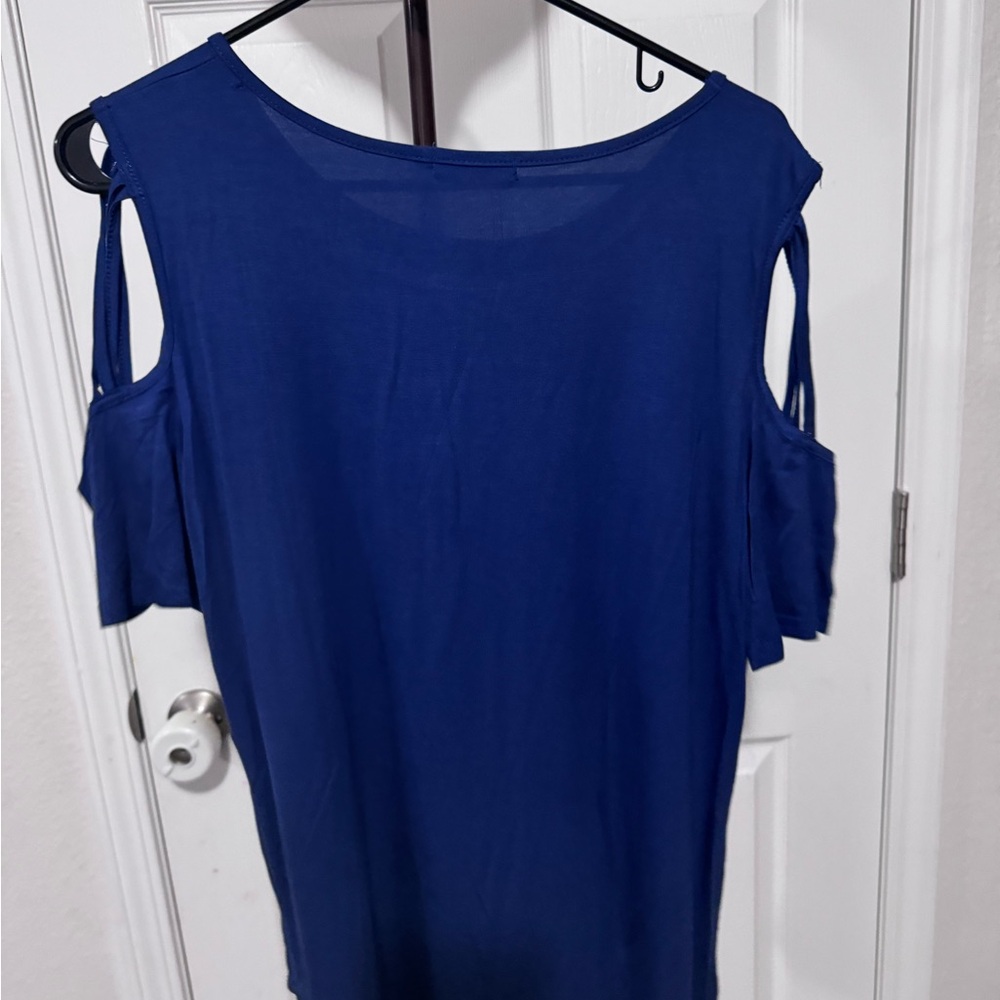 Women’s blouse